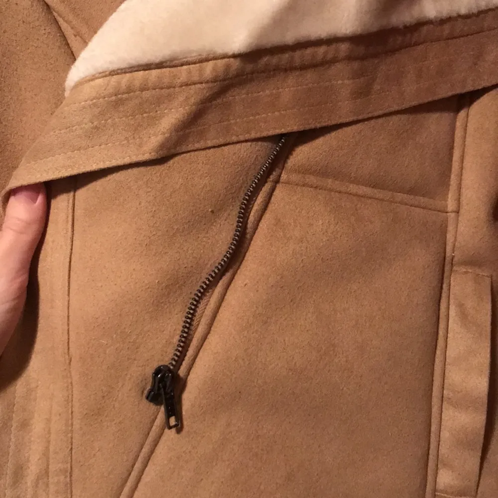 NWT BB Dakota Shearling Coat - Image 3