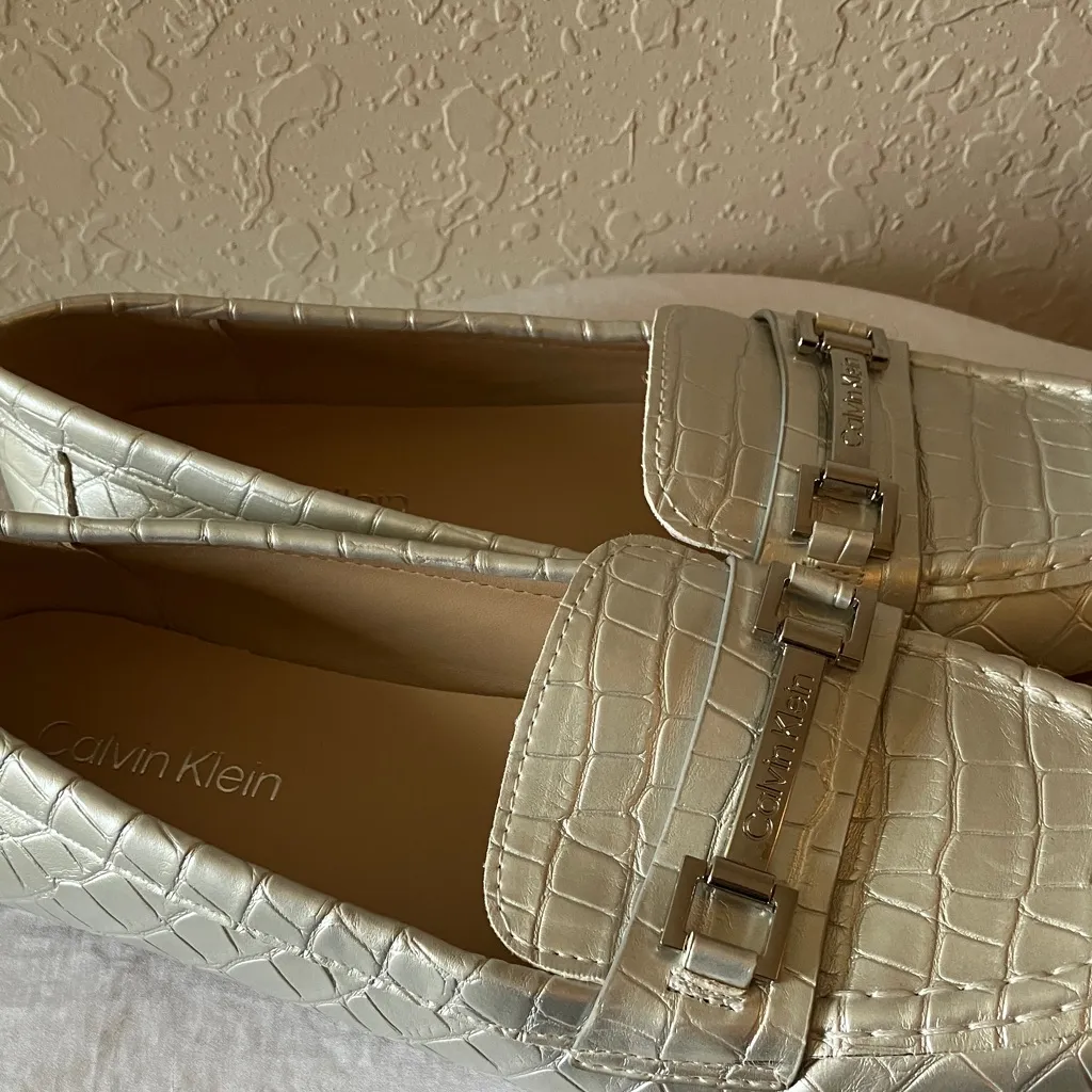 Calvin Klein: Silver Metallic Loafers- Silver Tone- 7 - Image 14