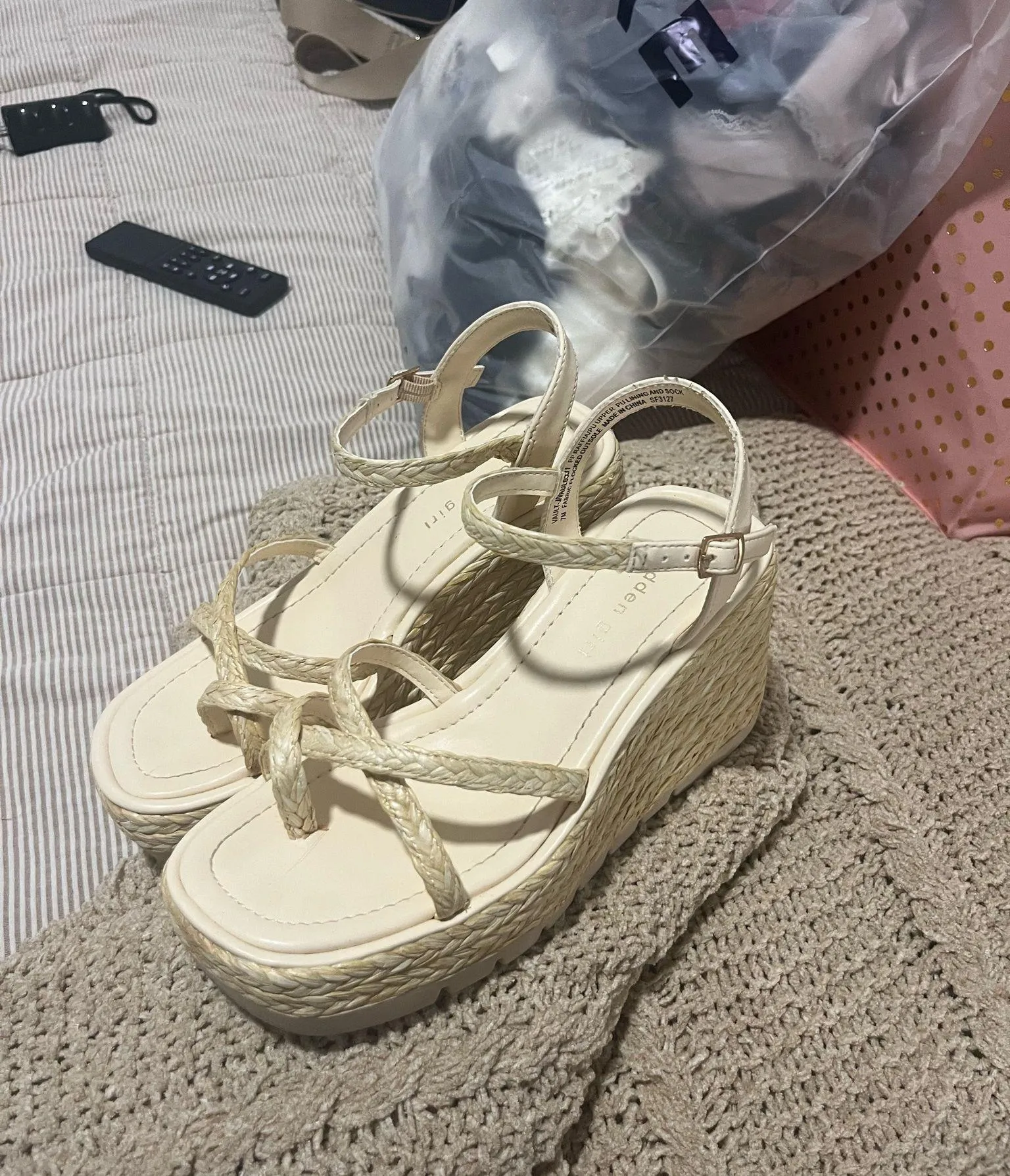 Madden Girl Wedges - Image 2