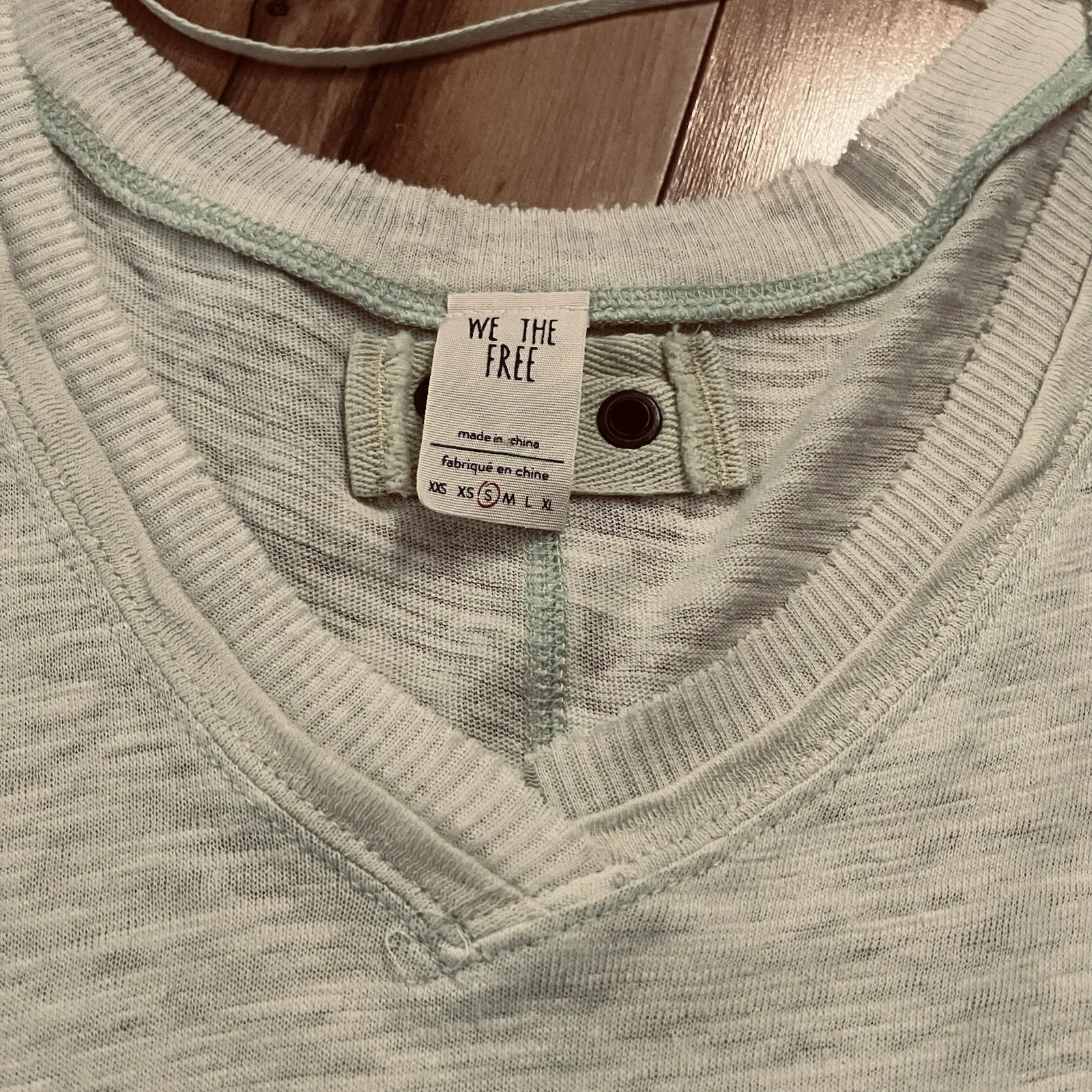 We The Free Take Me Tee Free People New Light Green Sz S Linen Blend V Neck - Image 2