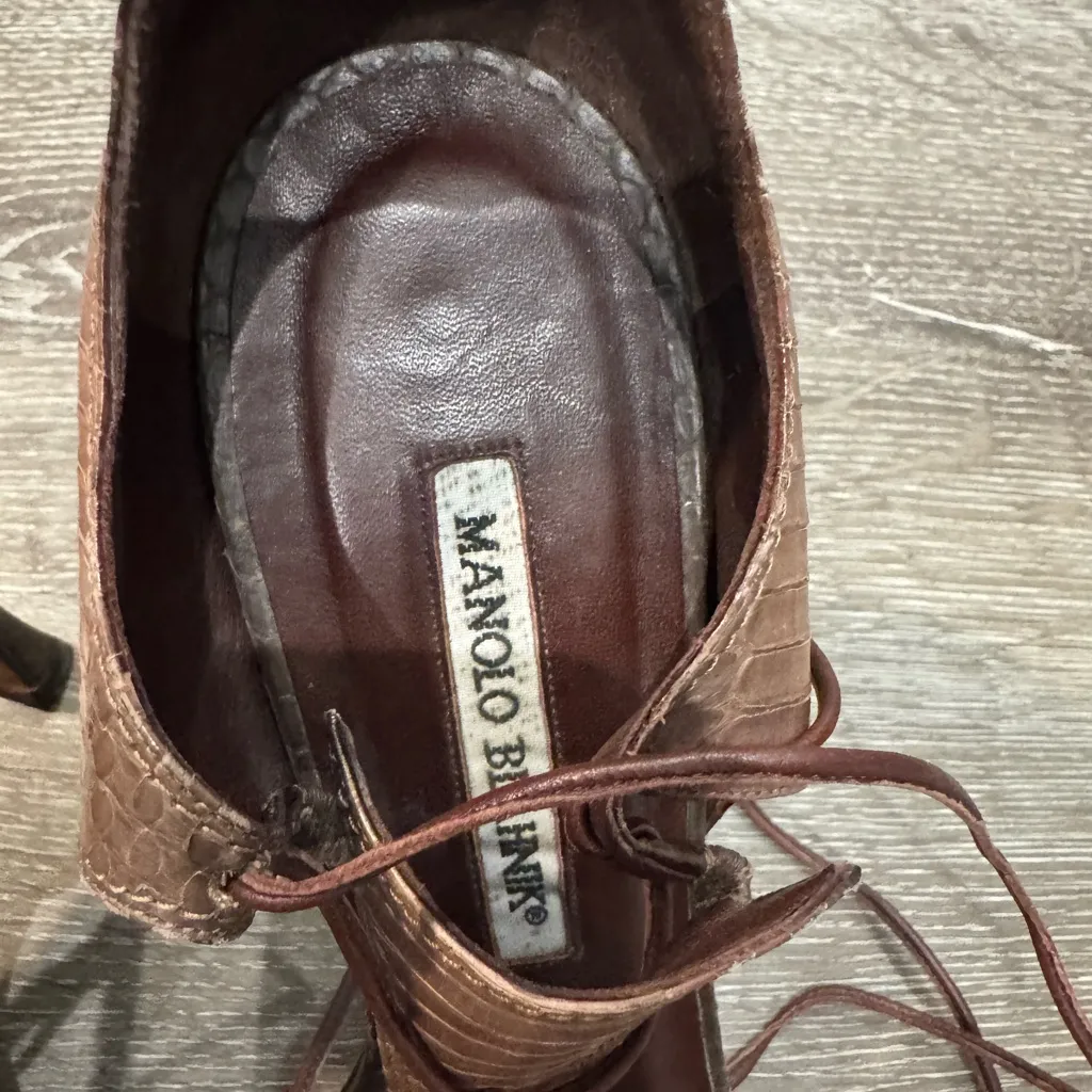 Manolo Blahnik Croc-Embossed Brown Heels - Image 2