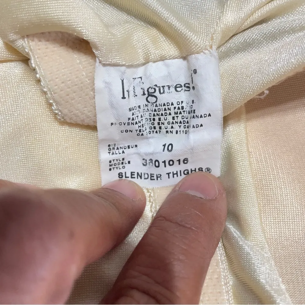 IT FIGURES! Size 10 "He Loves Me" DAISY Print EMPIRE WRAP Swim Dress in BLACK - Image 10