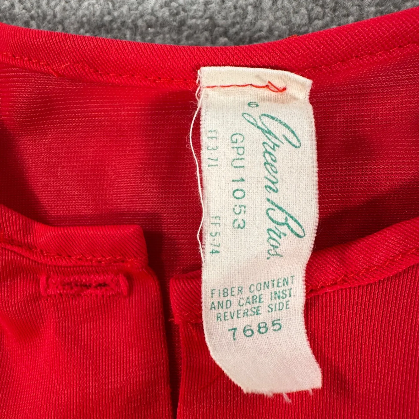 Green Bros. Vintage Robe Sleep Nightgown Size 6 Red Nylon Sheer Lace Trim Button - Image 2