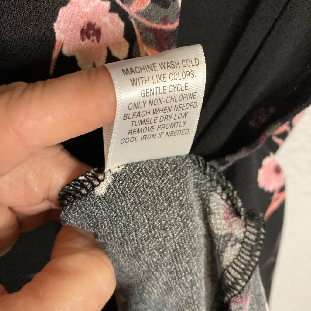 Candies Faux Wrap Dress Black Pink Floral Women’s Size XL - Image 9