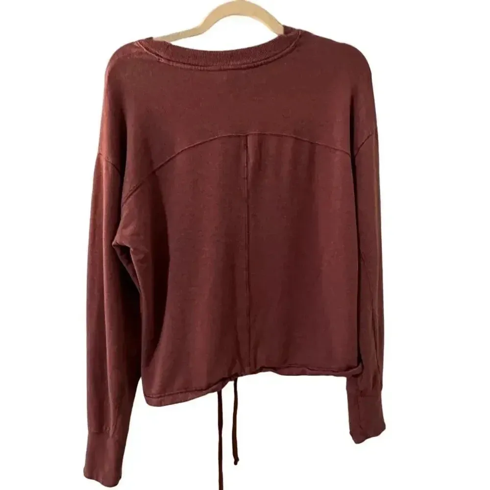 Athleta Cropped Long-Sleeved Crewneck Drawstring Size Medium Athleisure Active - Image 2