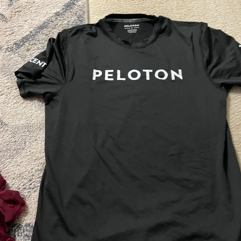 Peloton medium black top - Image 2