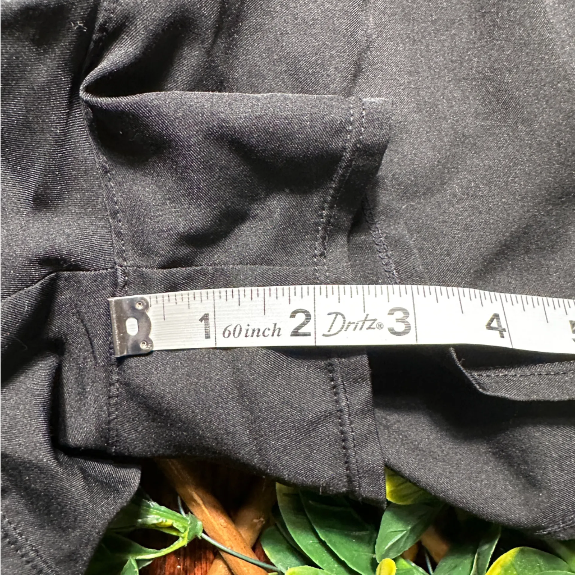 Nike Black Athletic Shorts Size Medium - Image 5