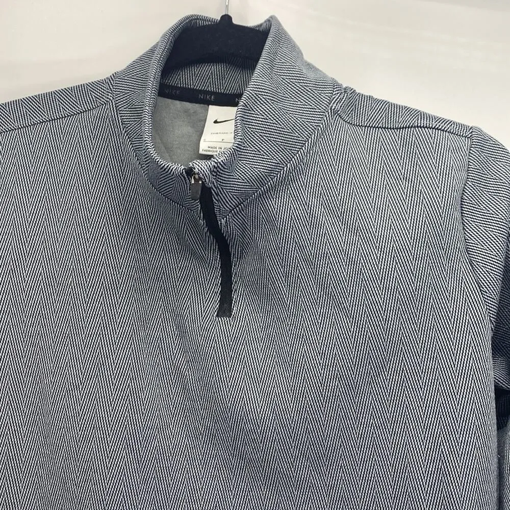 Nike  grey black chevron pullover hi Lo workout running hiking - Image 3