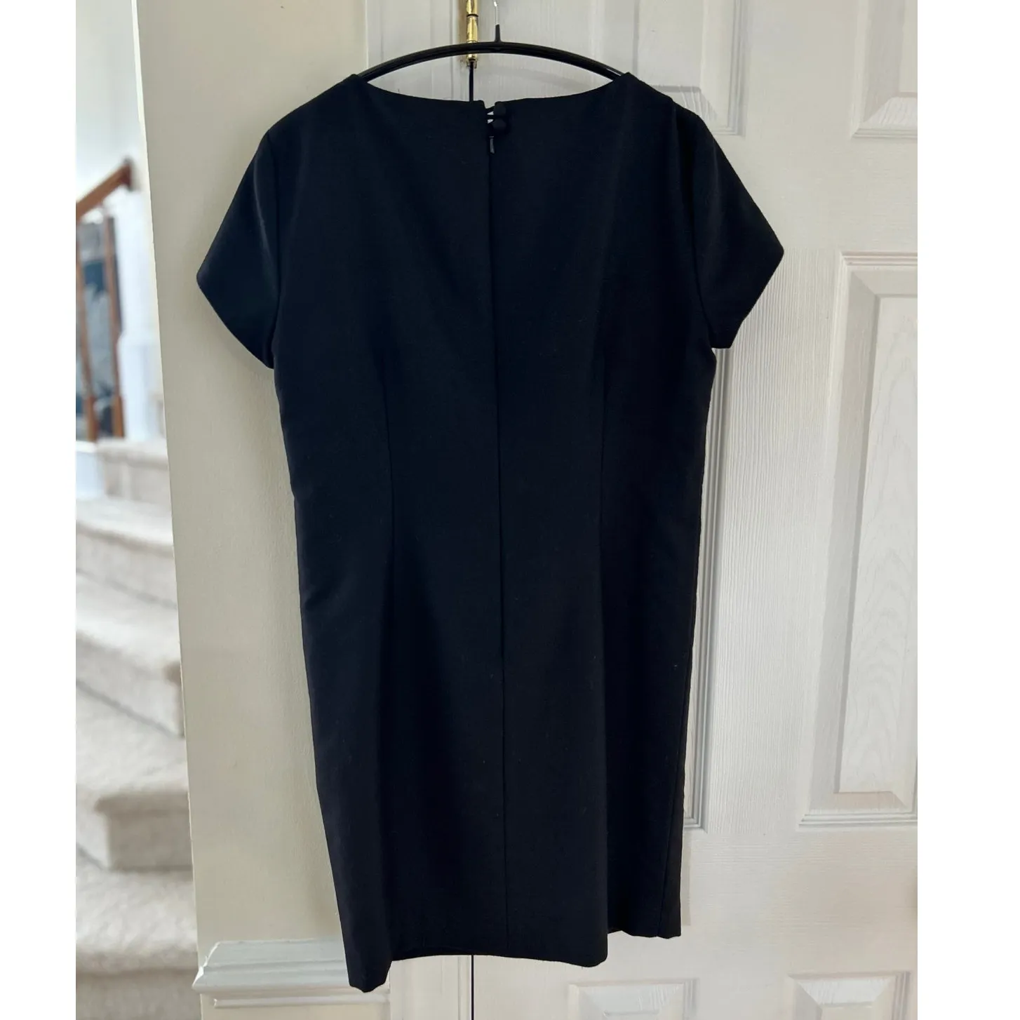 Brooks Brothers Black Short Sleeve Scoop Neck Tapered Sheath Dress - Image 2