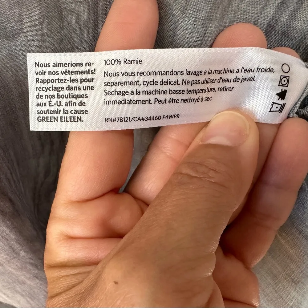 Eileen Fisher Dark Pearl Gray Woodgrain Printed Ramie U-Neck Shell - Image 4