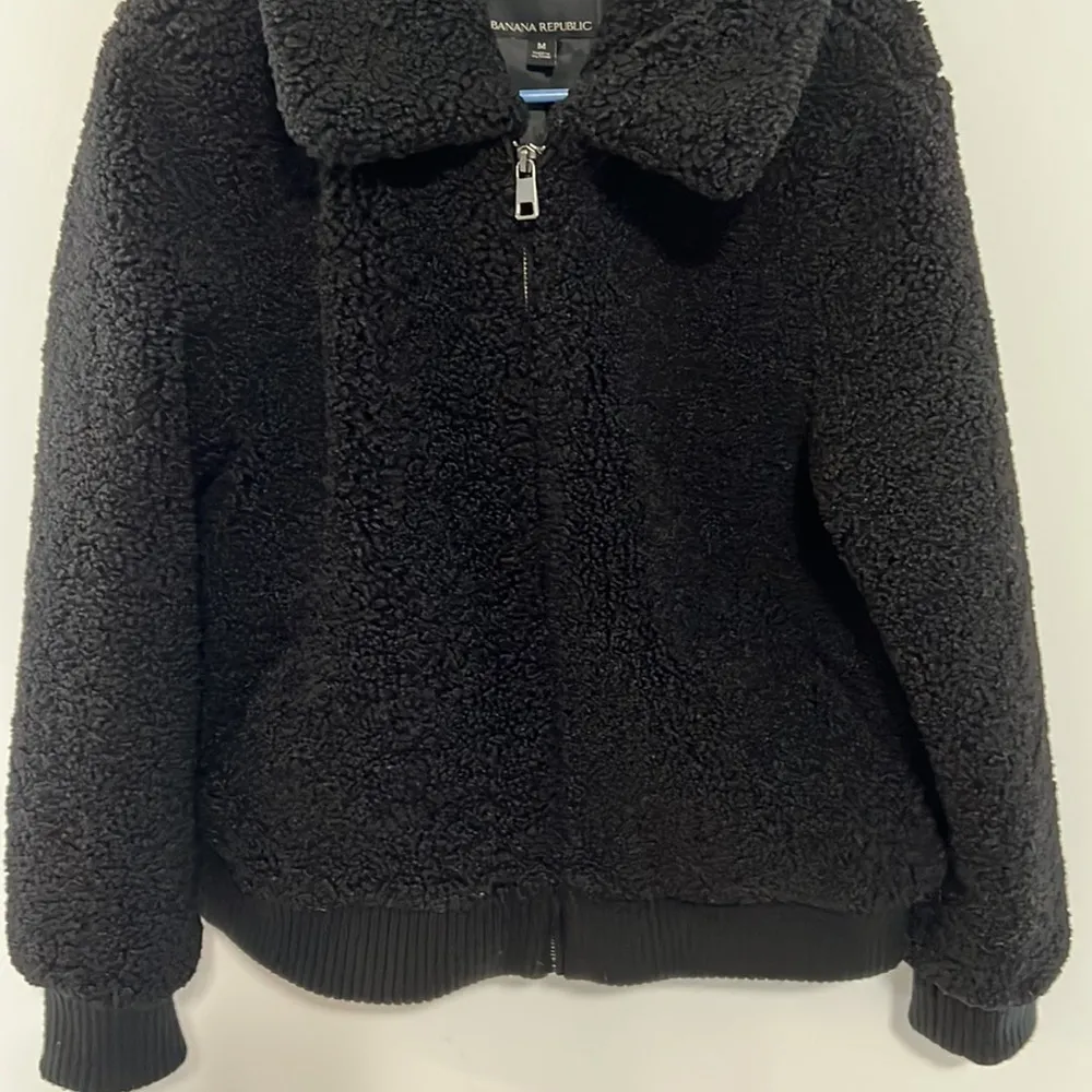 BANANA Republic Black Sherpa Bobmer Jacket Size Medium - Image 3