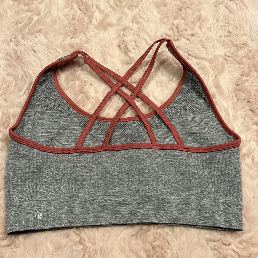 Size L bundle of women’s activewear - Image 11