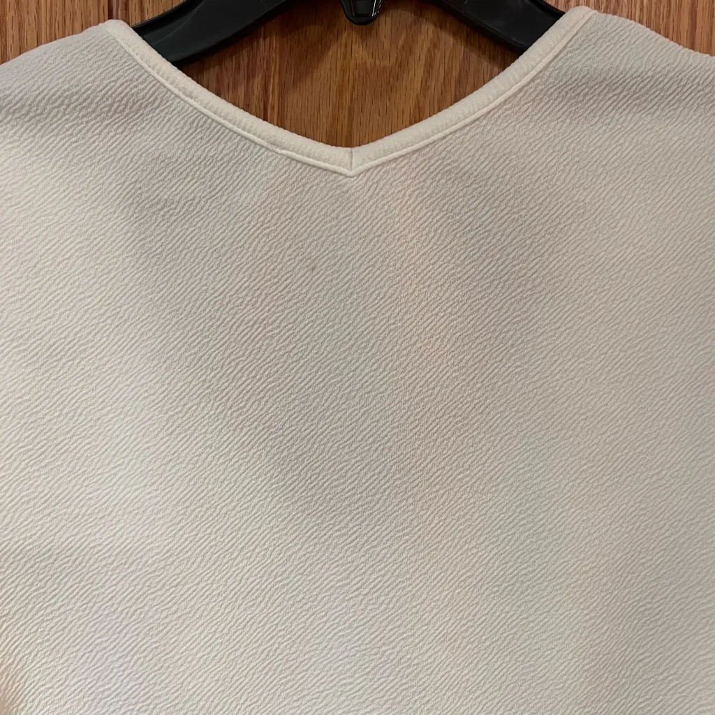 Show Me Your Mumu Miami V-Neck Stretch Crepe Crop Top‎ in Bone Size Medium - Image 12