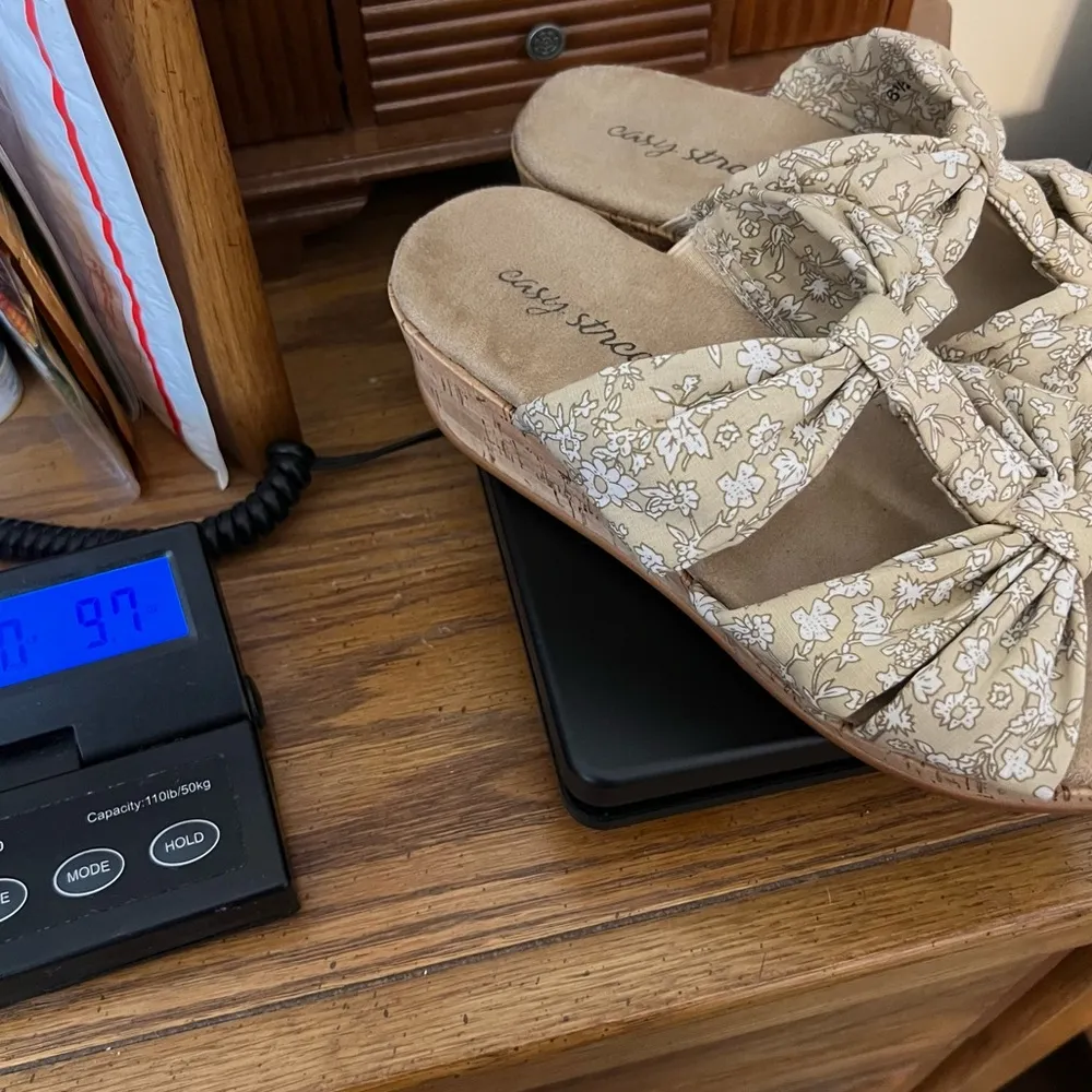 Easy Street Floral Slip On Sandals Women’s Size 6.5 Cork Low Platform Neutral - Image 11