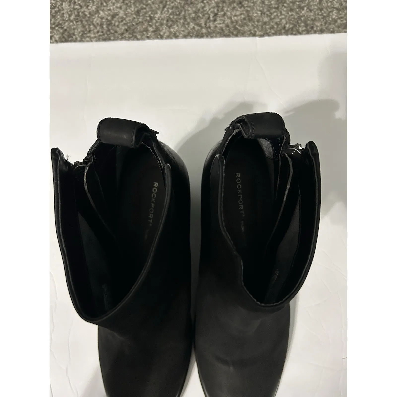 Rockport Women’s Maddie Ankle Booties Black Leather Size 9.5 Zip Closure Used - Image 9