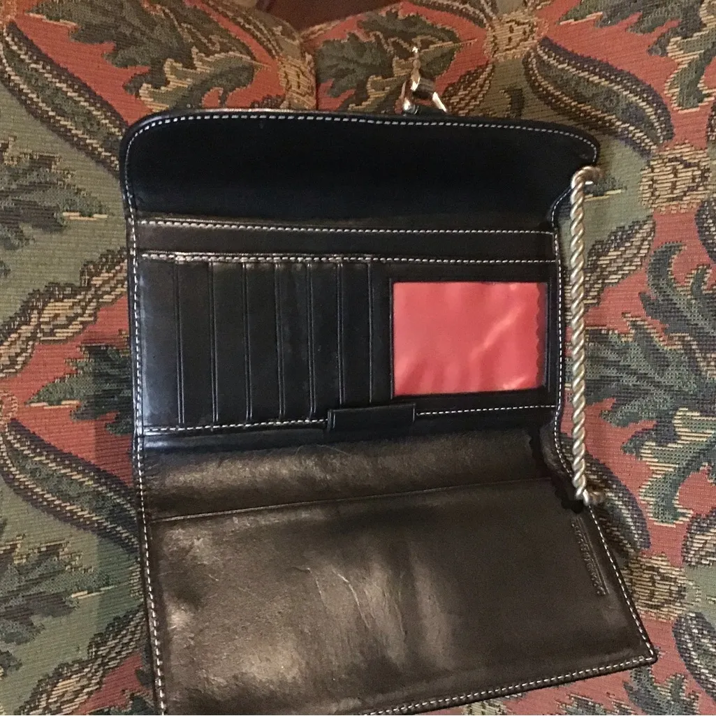 DOONEY AND BOURKE BUCKET BAG WITH WALLET - Image 13