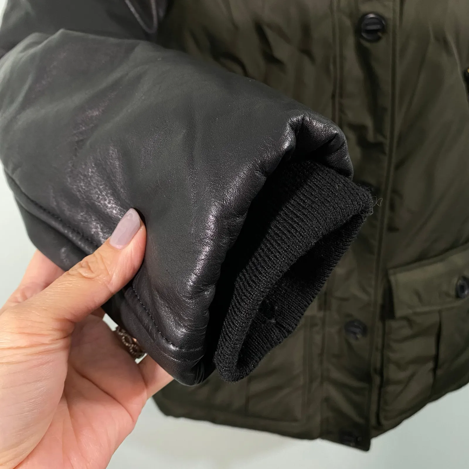 Mackage Women's Green Cynthia Black Leather Sleeve & Trim Parka Size XS - Image 5