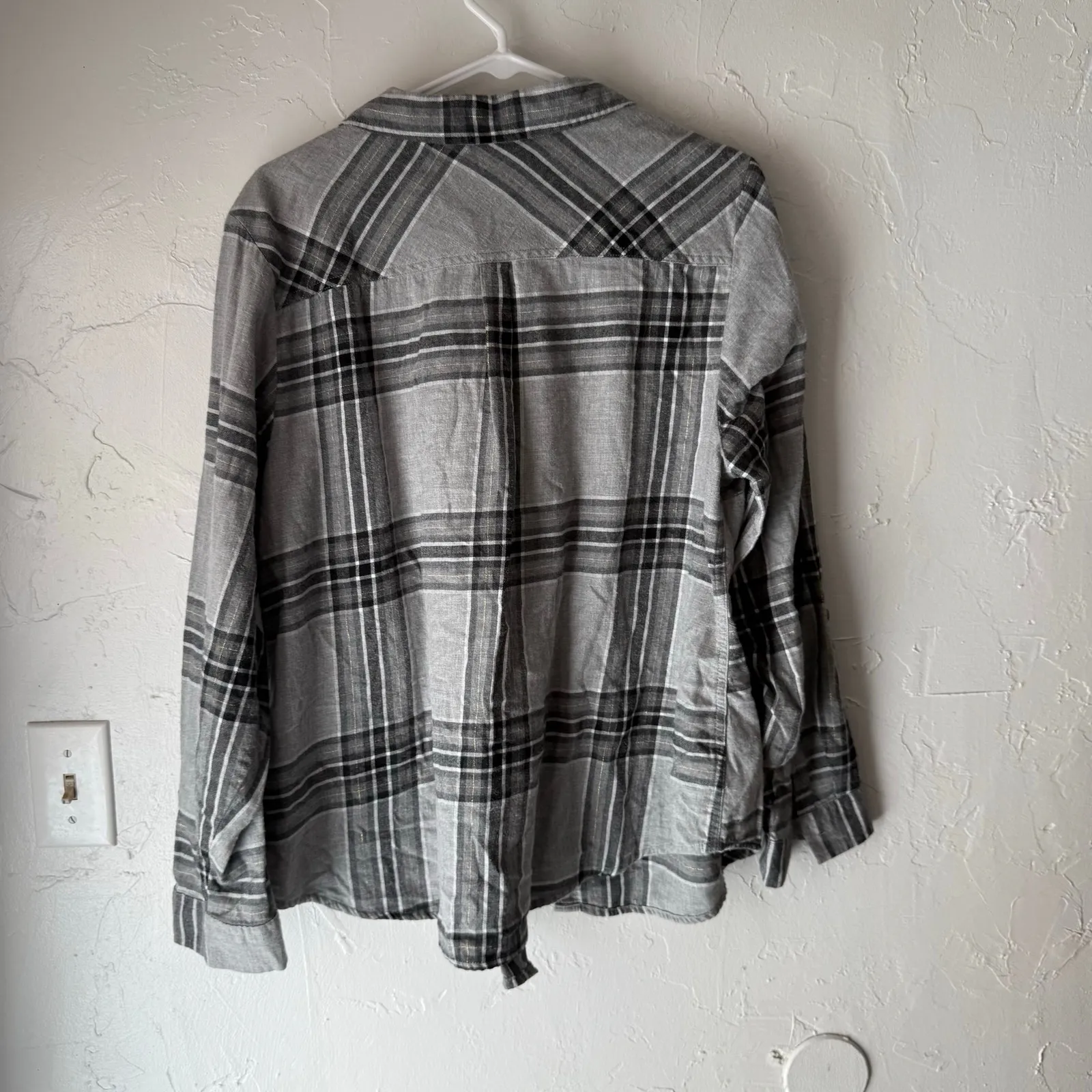 Cato  Women's‎ Plus Size 18/20W Gray Cotton Plaid Flannel Soft Button Up - Image 6