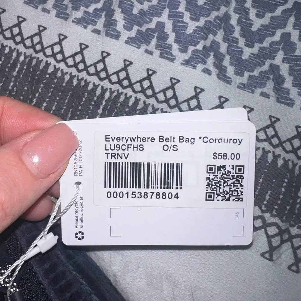 NWT Navy Lululemon corduroy belt bag 1L - Image 4