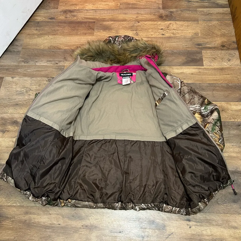 Realtree Camouflage women’s Puffer Jacket with Pink Interior - Image 4