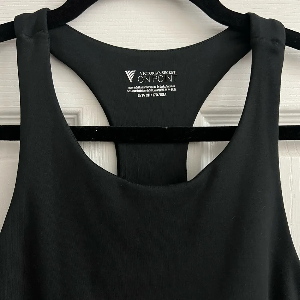 VICTORIA'S SECRET Flow On Point Crossback Crop Tank size S - Image 8