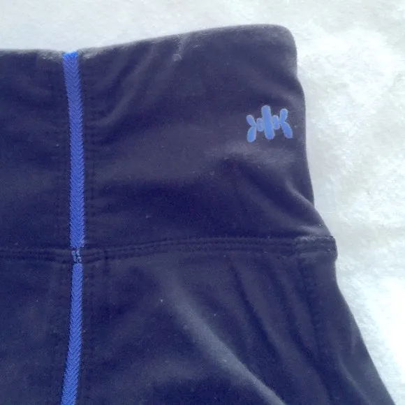 KYODAN Black legging with royal blue stripe - Image 5