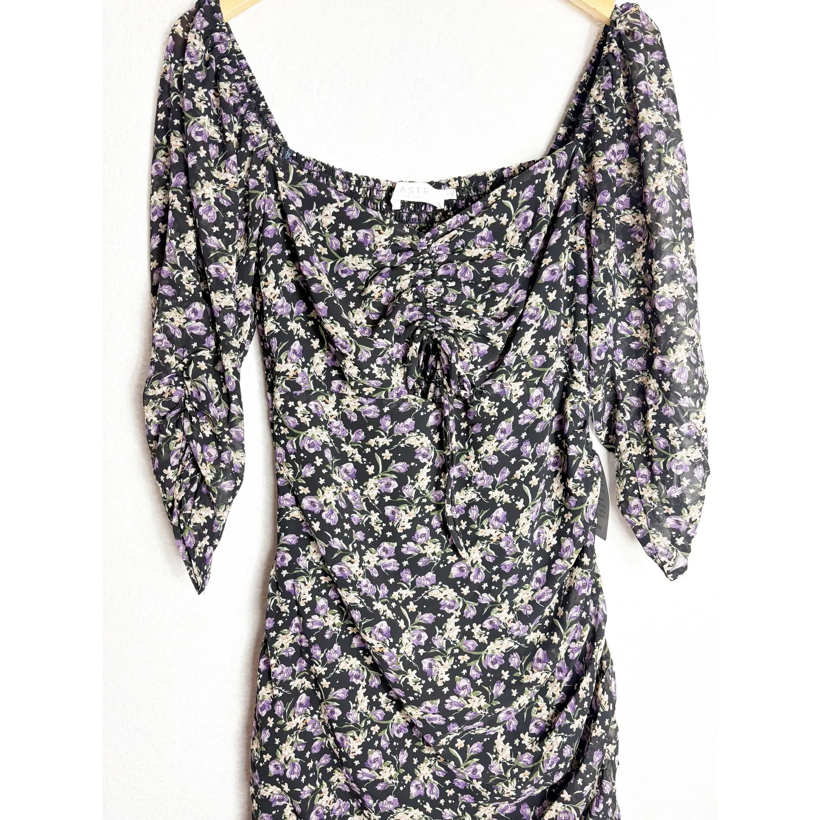NWT ASTR The Label Sweetheart Cut Out Dress Large Floral Ruched Asymmetric Hem - Image 10