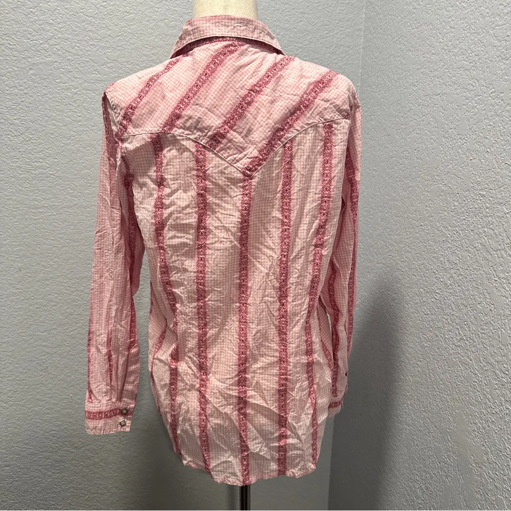 Wrangler Size M pink and White Striped Casual Button-Up Shirt western farmhouse - Image 7