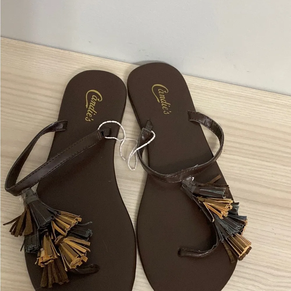 Candie’s brown women’s tassels sandals size 11 - Image 3