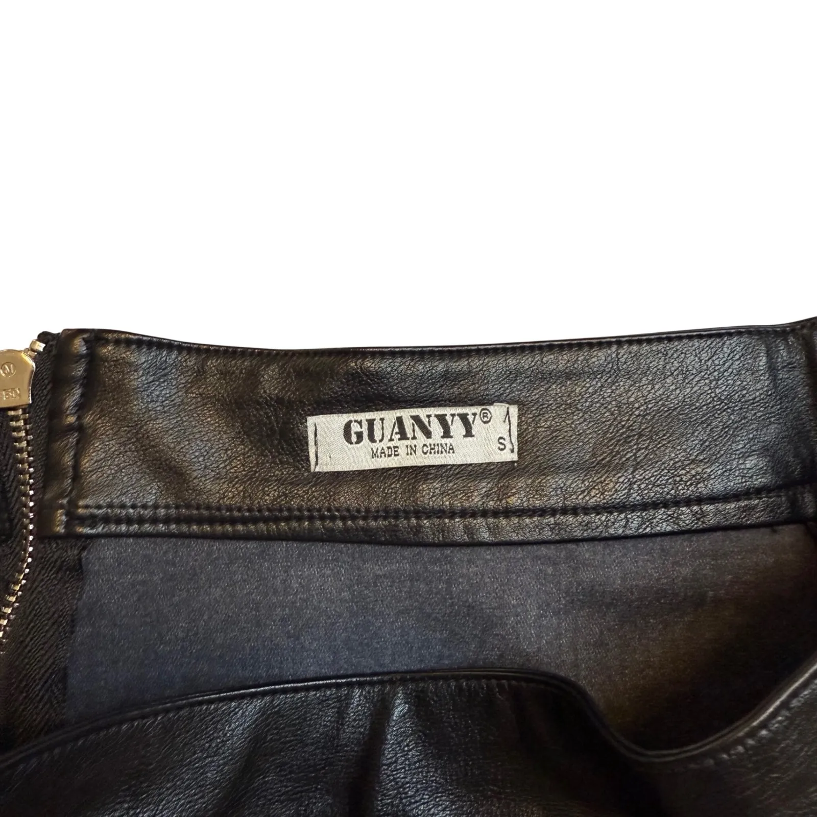 GUANYY Faux Leather Mini Skirt Black Back Zipper A Line Womens Trendy Size Small - Image 5