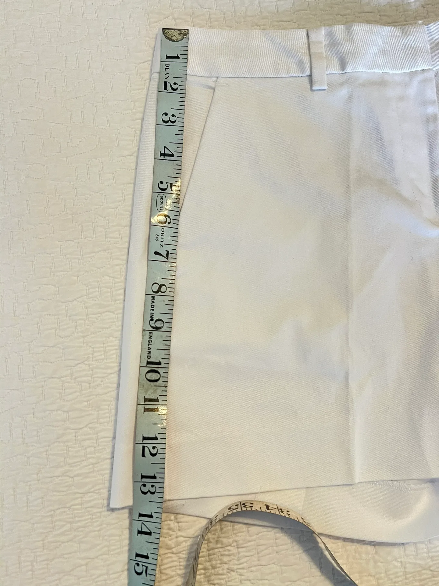 Women's White Chino Shorts Pockets Size 2 - Image 5