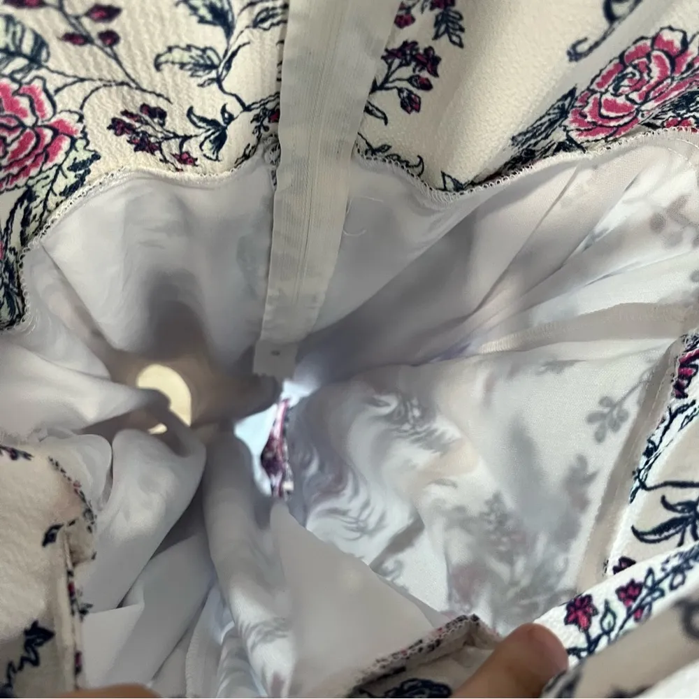 Miami Deep V Floral Short Sleeve Romper Back Tie - Image 4