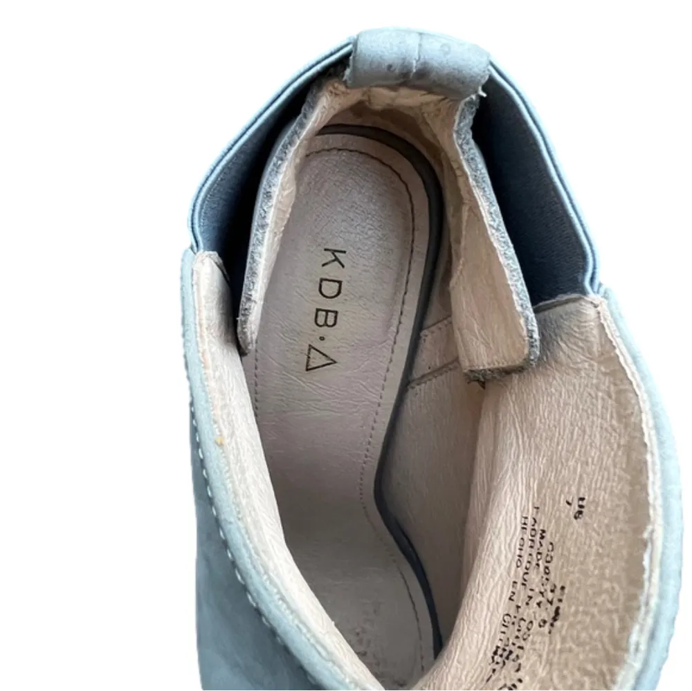 KDB Kelsi Dagger Brooklyn open toe gray suede booties, size 7 EUC - Image 6