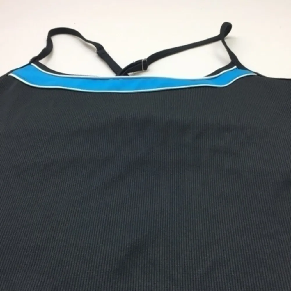 Tail swim wear Size Small - Image 6