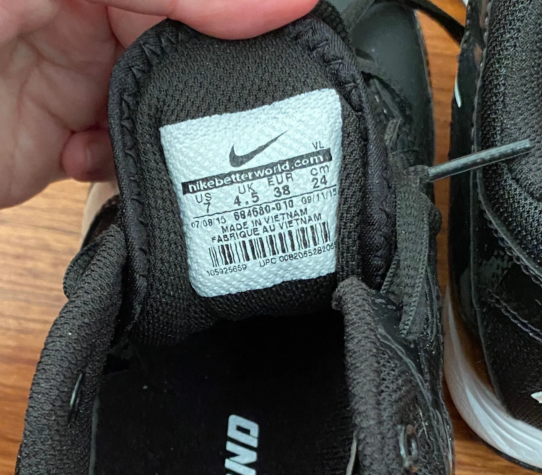 NWOT  Fastflex Cleats - Image 5