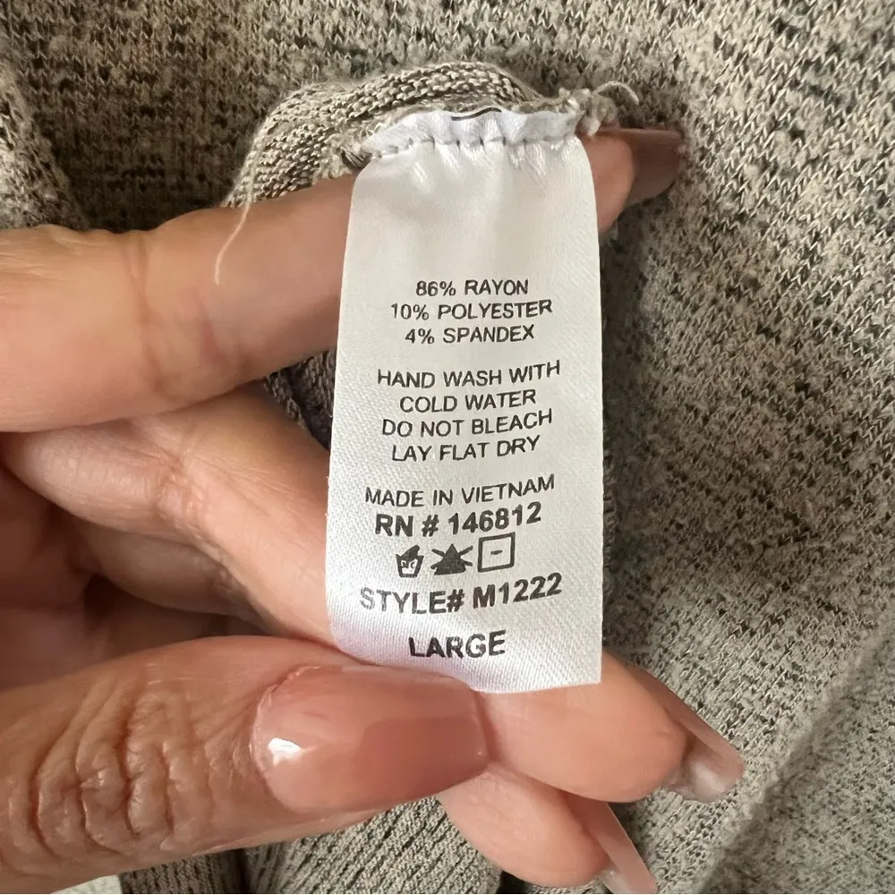 Caution to the Wind long sleeve tunic top Size Large - Image 8