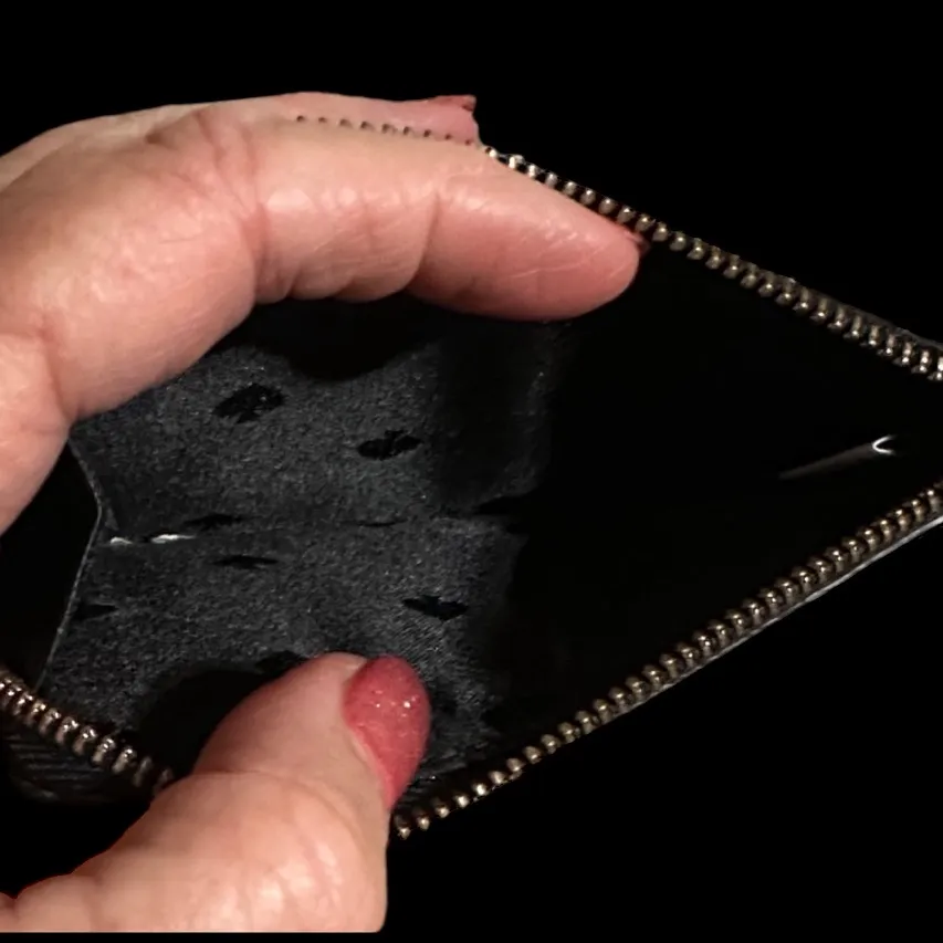 Kate Spade Odette Black Glitter Keychain Wallet. Sparkling - Image 5