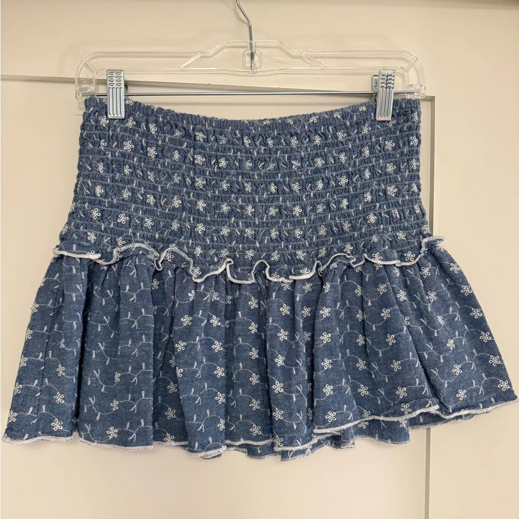 Medium AE High-Waisted Smocked Mini Skirt - Image 5