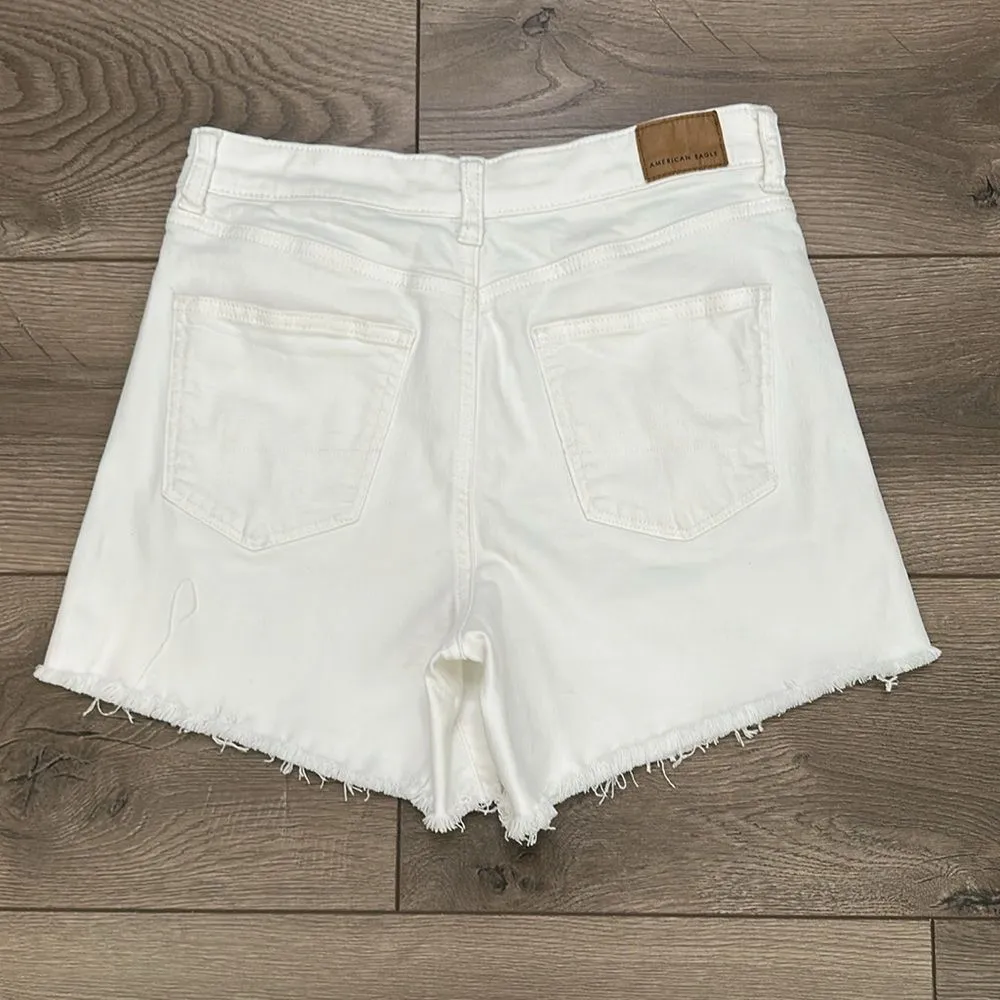 American Eagle‎ Mom High Rise White Stretch Jean Shorts Size 4 - Image 3
