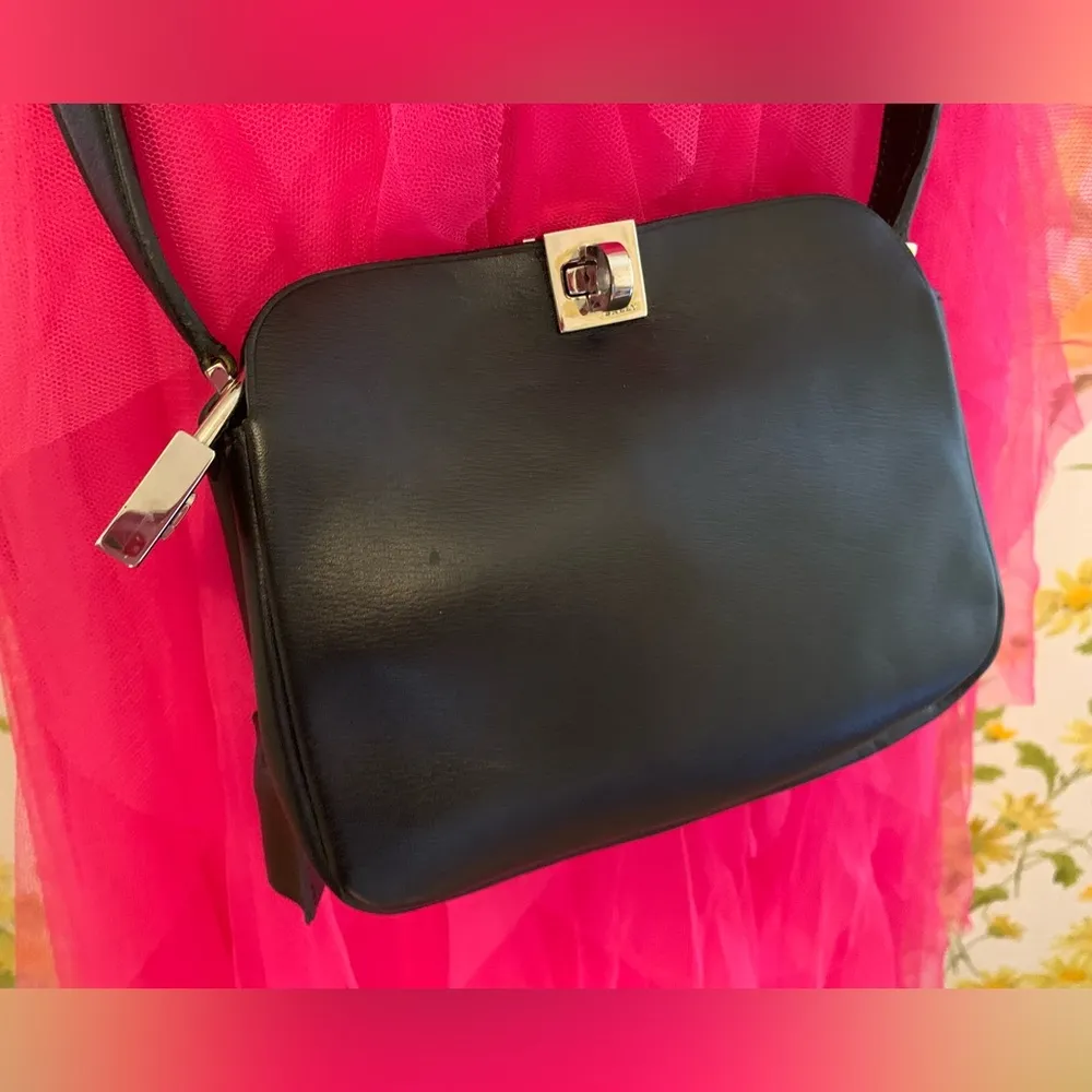 Bally Black leather Crossbody Bag Work Lock And Keys - Image 5