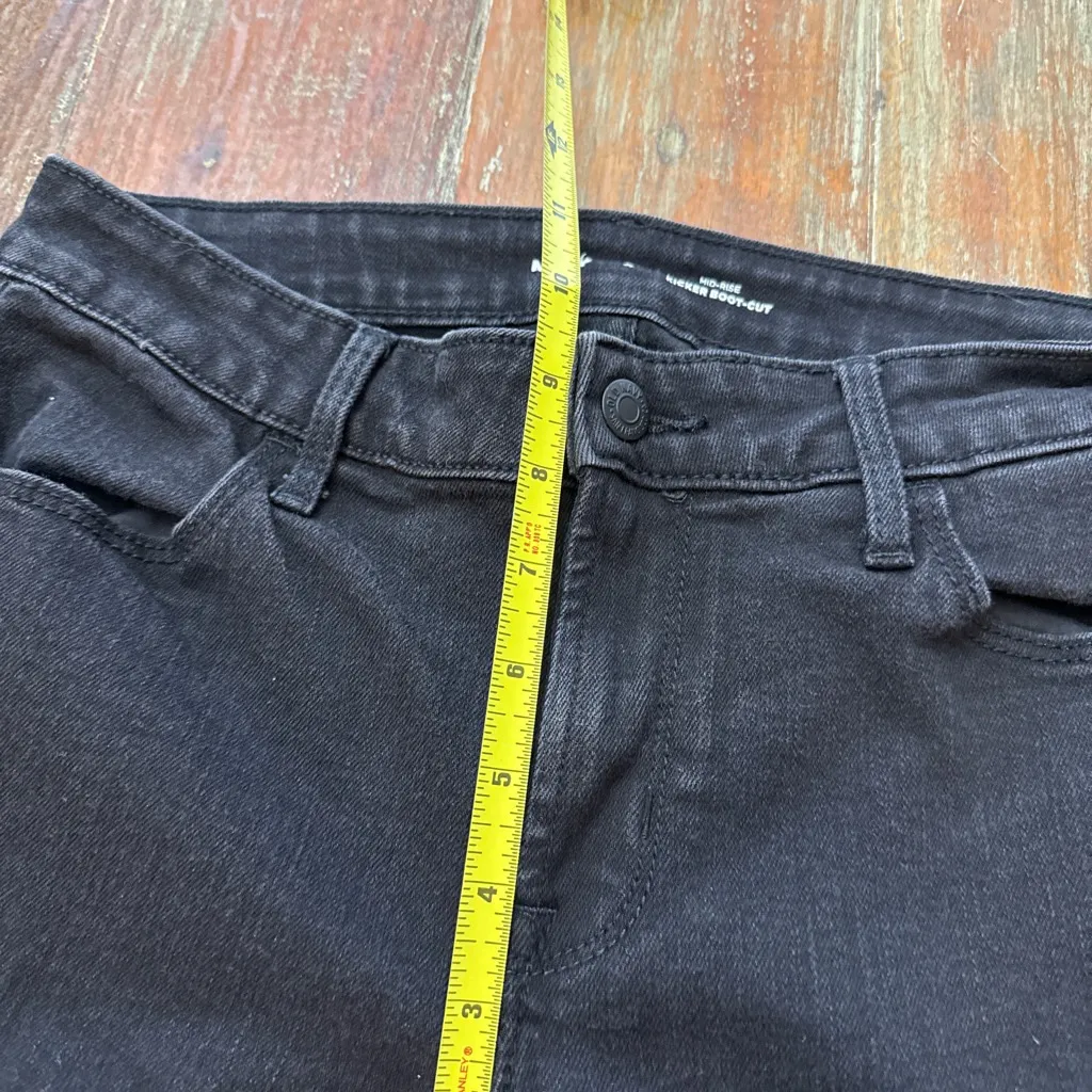 Old Navy Mid-Rise Kicker Boot-Cut Jeans in Black, Size 4 Grunge - Image 6