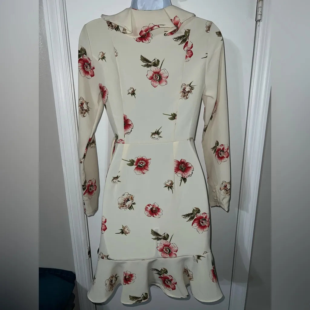 Free People Cream Flower print wrap dress xs - Image 2