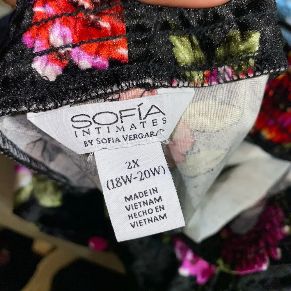 Sofia Intimates by Sofia Vergara Floral Print Pajama Set Black 2X (18W - Image 4