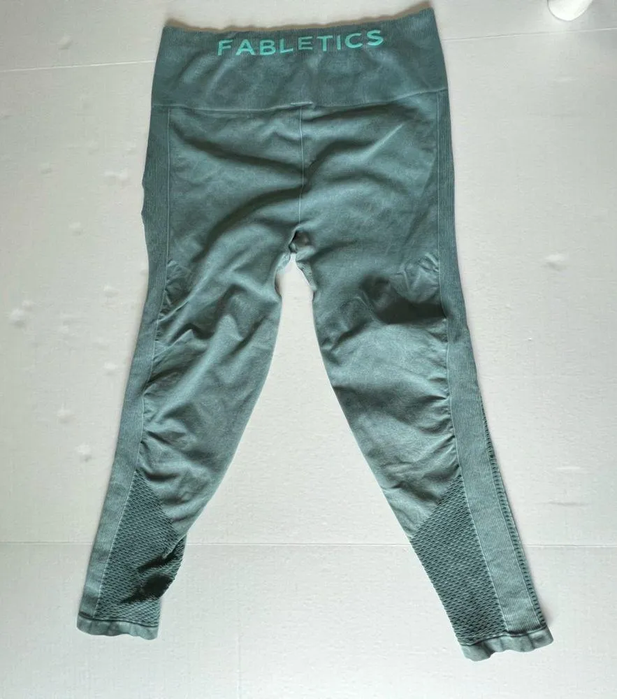 Fabletics Sync Seamless High-Waisted 7/8 Legging large washed Arctic wave green - Image 4