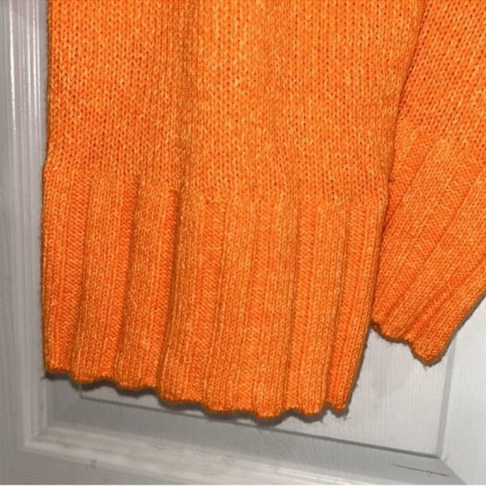 H&M Orange Cropped Sweater(Size Medium) - Image 5