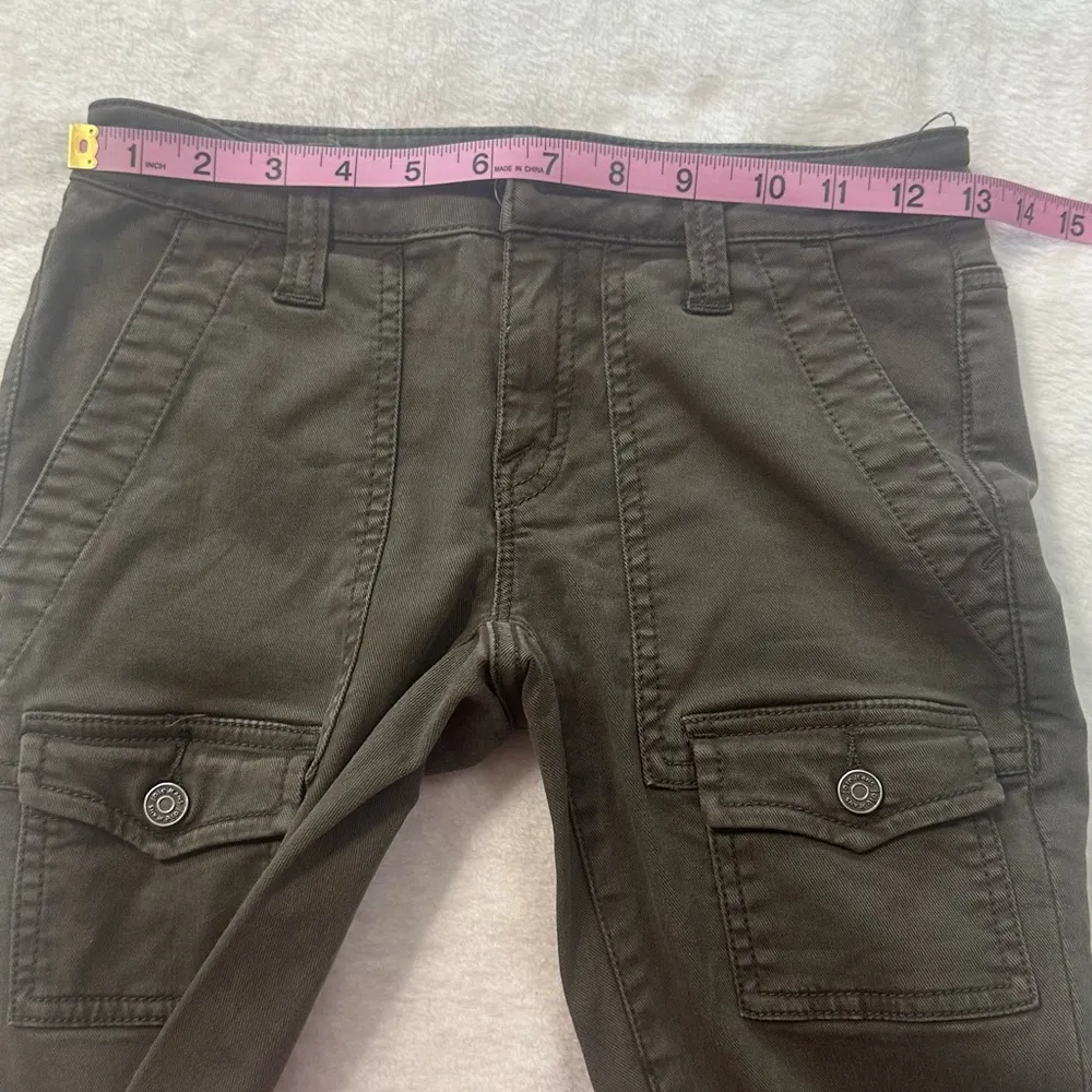 Joie So Real Skinny Green Pants with Sleek Stretch Fit - Image 3