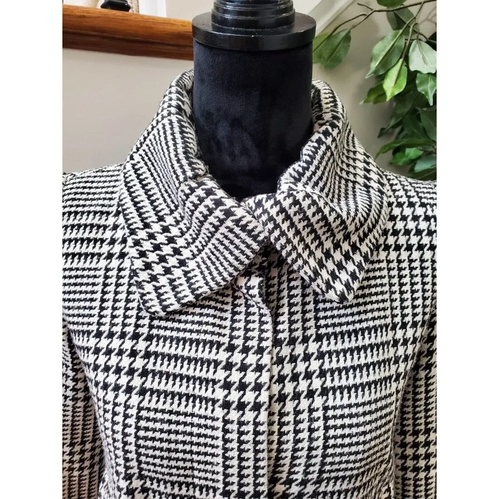 Max Rave Women's White & Black Polyester Long Sleeve Casual Jacket Size Medium - Image 2