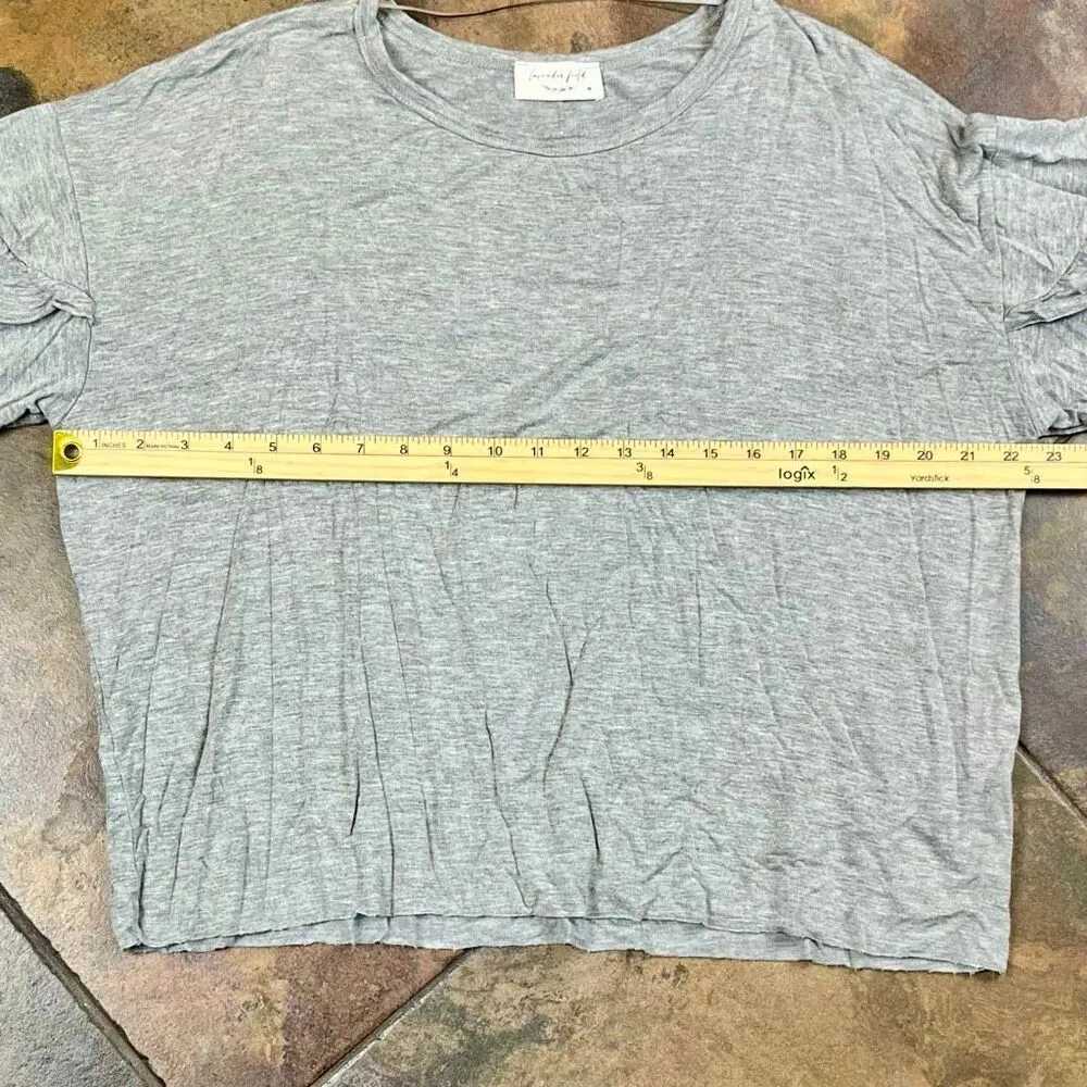 Lavender Field Ruffle Short Sleeve Raw Hem Top Medium - Image 7