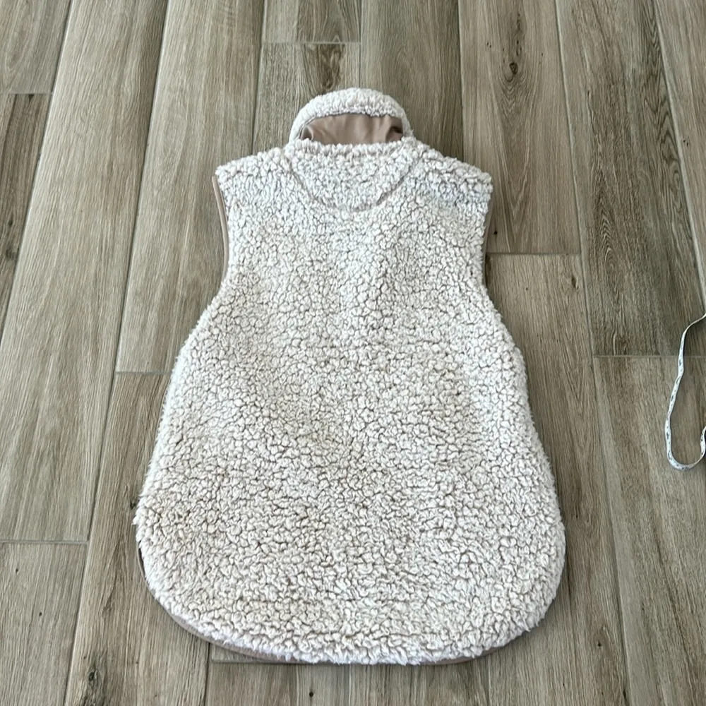 Abercrombie & Fitch vest - Image 5