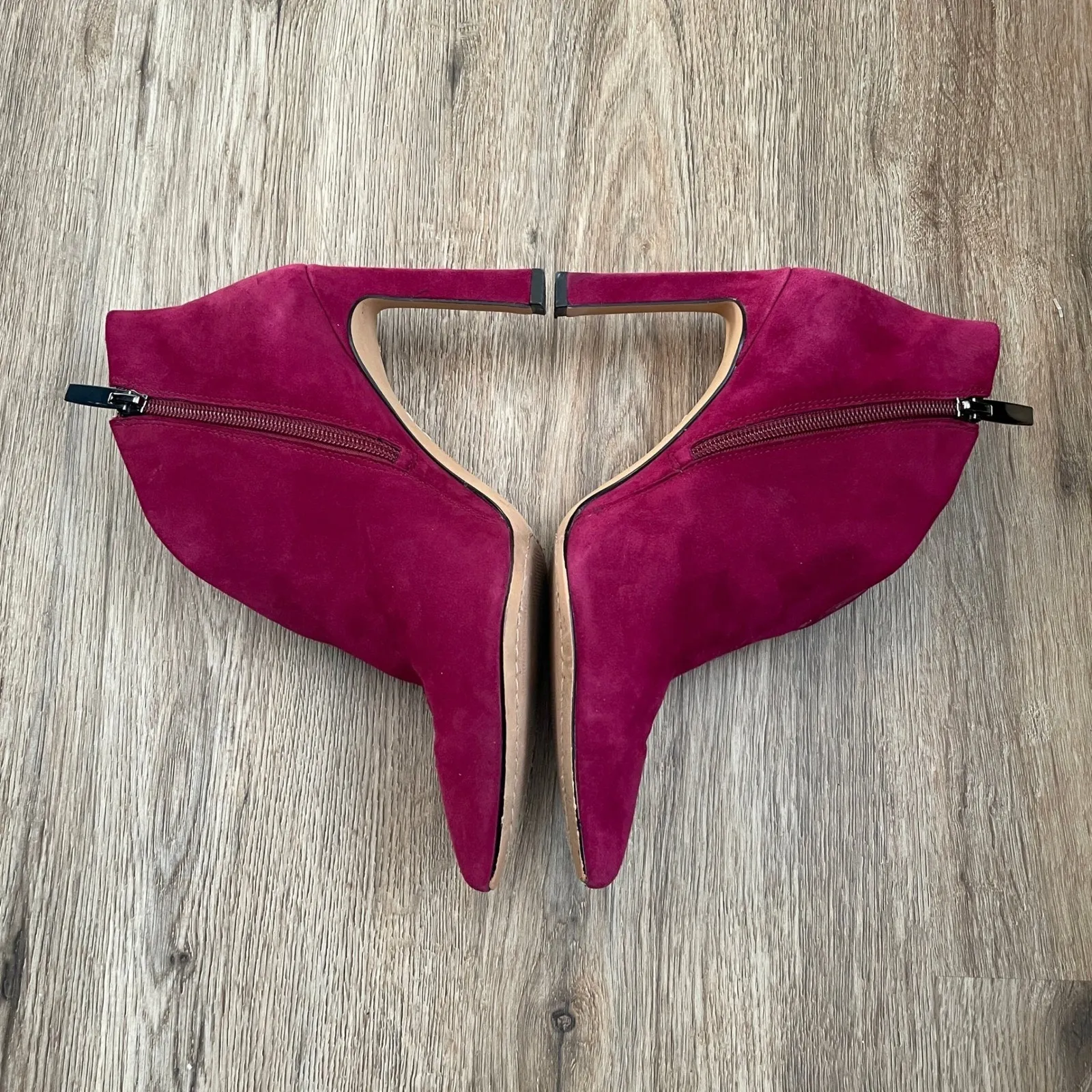 Vince Camuto Suede Pointed Toe Ankle Booties Side Zip Raspberry Women's Size‎ 8 - Image 14